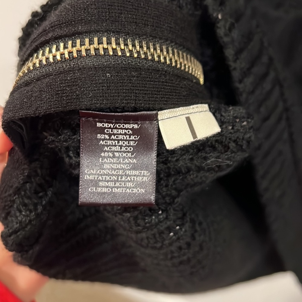 Ann Taylor Women’s Black Knit Sweater Poncho size small - Picture 8 of 9